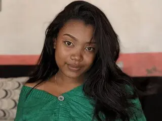 Adult shows online MauPierre