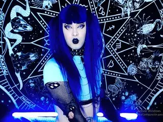 Video ass pictures NaomyTone